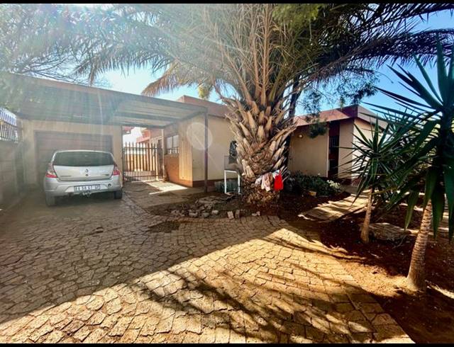 3 BEDROOM HOUSE FOR SALE IN VANDERBIJLPARK CE 5